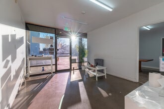 3520 Cadillac Ave, Costa Mesa, CA à louer Photo intérieure– Image 1 sur 14