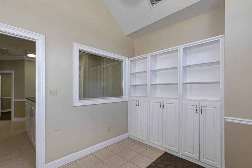 5050 Warm Springs Rd, Columbus, GA à vendre - Hall d’entrée – Image 3 sur 27