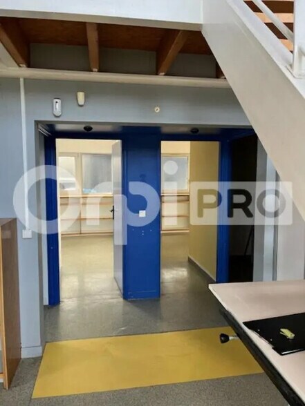 Bureau dans La Rochelle à vendre - Photo de l’immeuble – Image 2 sur 4