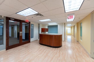 180 N Michigan Ave, Chicago, IL à louer Photo intérieure– Image 2 sur 13