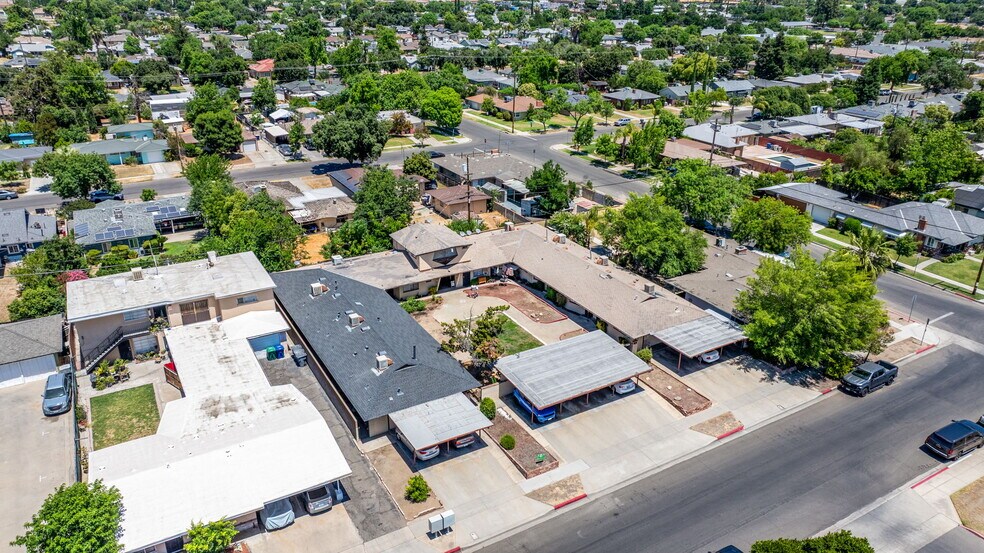2825 E Harvard Ave, Fresno, CA à vendre - Photo de l’immeuble – Image 3 sur 9