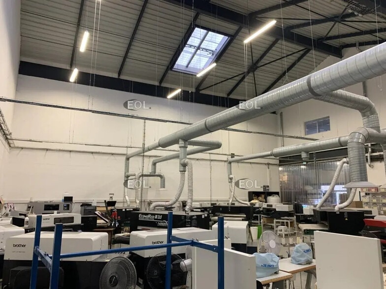 Local d'activités dans Cormeilles-en-Parisis à vendre - Photo intérieure – Image 2 sur 7