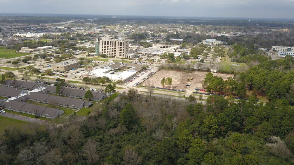 13311 Medical Complex Dr, Tomball, TX à louer - Photo principale – Image 1 sur 4