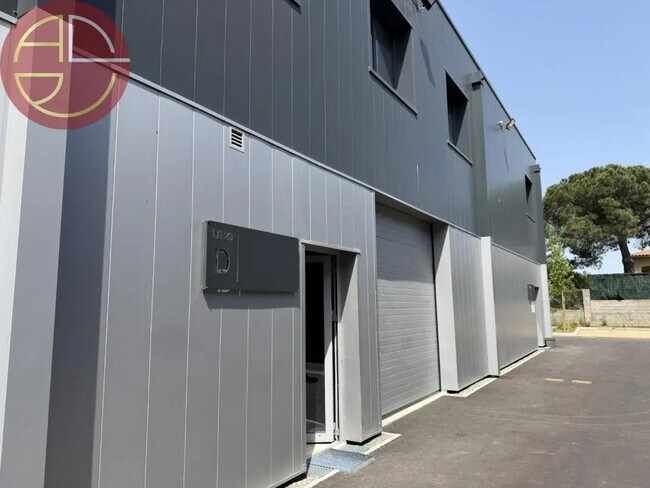 Plus de détails pour Industriel/Logistique à louer