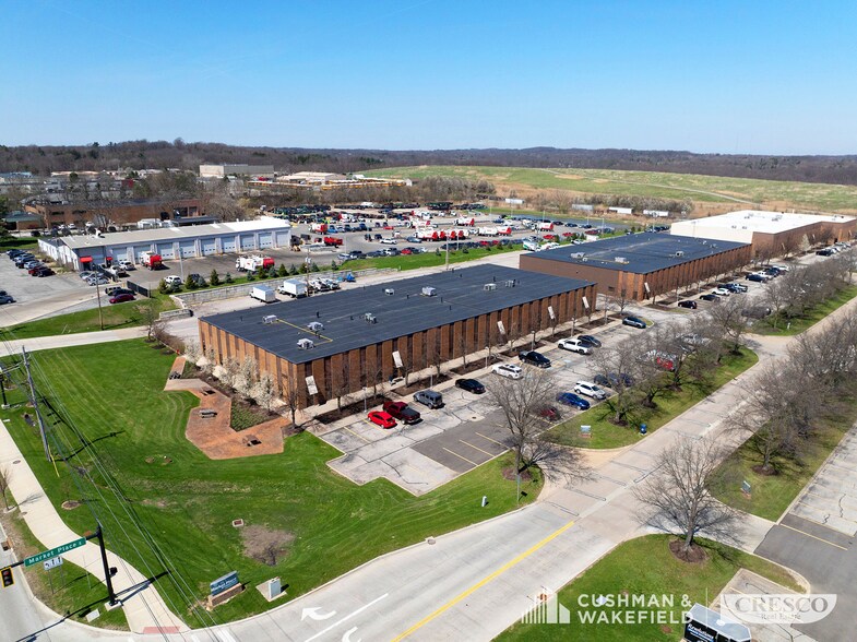 3201 E Royalton Rd, Broadview Heights, OH à louer - Photo de l’immeuble – Image 1 sur 7