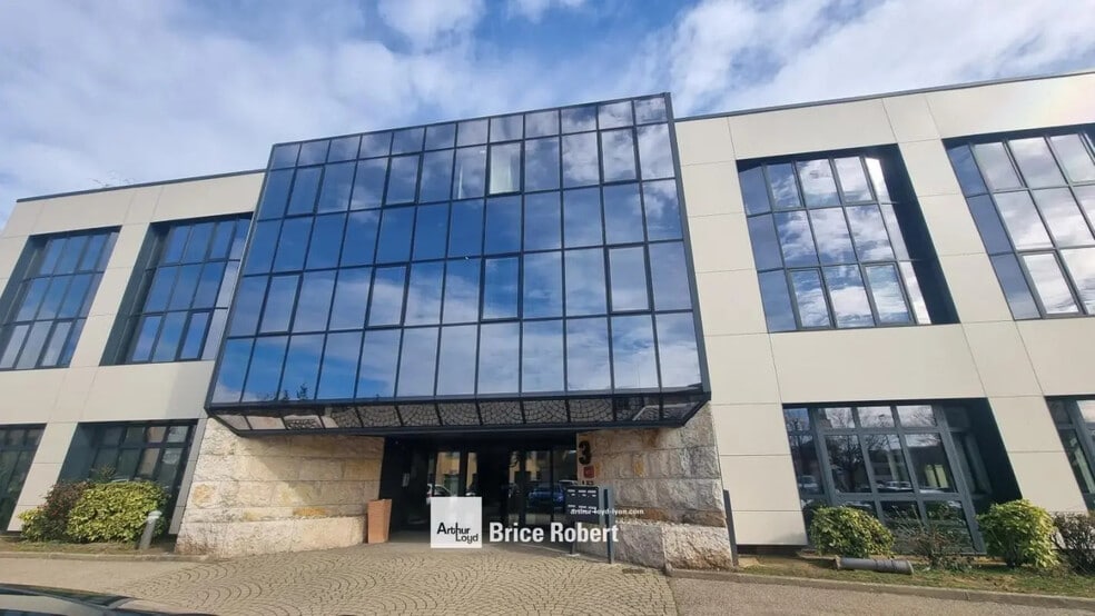 3 Rue Claude Chappe, Saint-Didier-au-Mont-d'Or à louer - Photo de l’immeuble – Image 2 sur 12