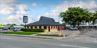 Plus de détails pour 4837 NW 183rd St, Miami Gardens, FL - Local commercial à vendre