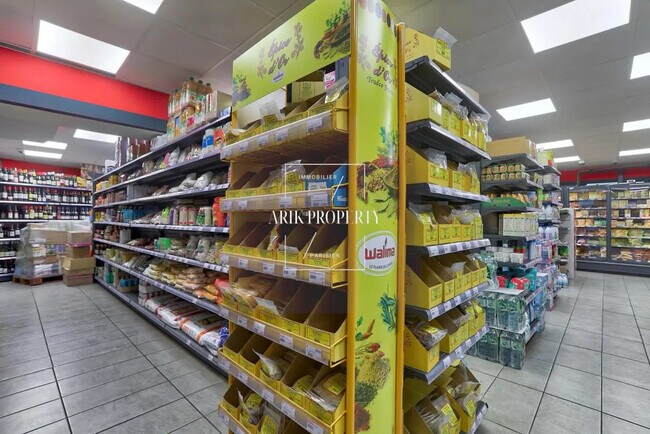 Plus de détails pour Local commercial à vendre