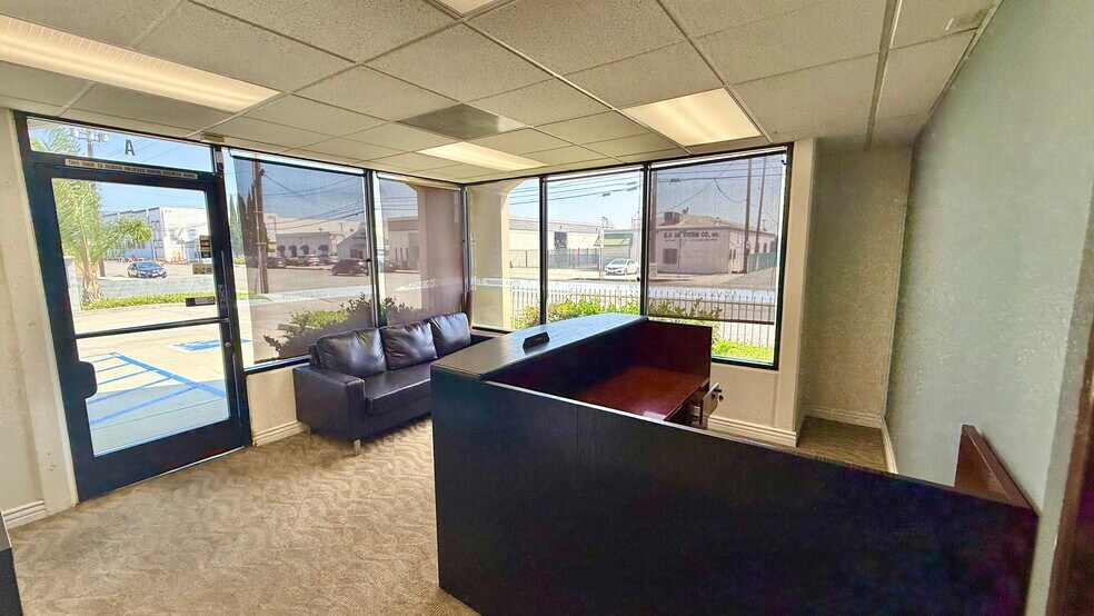 11135 E Rush St, South El Monte, CA à louer - Photo de l’immeuble – Image 3 sur 17