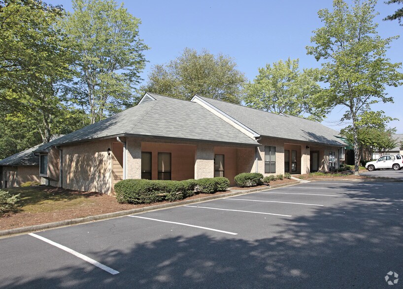 875 Old Roswell Rd, Suite C-200, Roswell, GA à louer - Photo principale – Image 1 sur 30