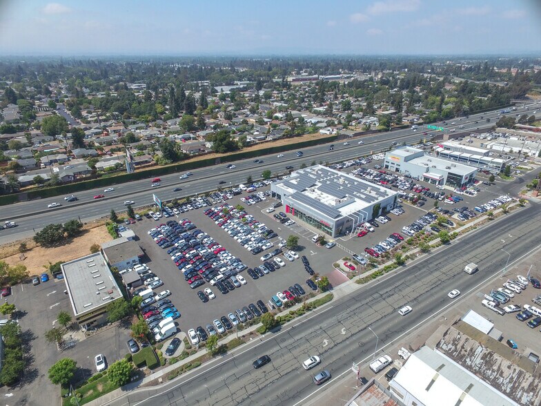 1287 Santa Rosa Ave, Santa Rosa, CA à vendre - Photo principale – Image 1 sur 7