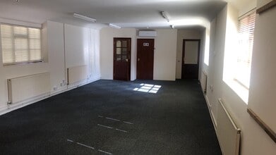 Sandhawes Hl, East Grinstead à louer Photo intérieure– Image 2 sur 4