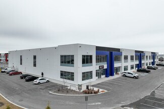 Plus de détails pour 1450 Victoria St E, Whitby, ON - Industriel/Logistique à vendre