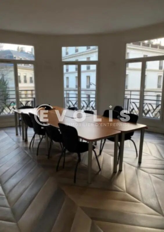 Bureau dans Paris à louer Photo de l’immeuble– Image 1 sur 4