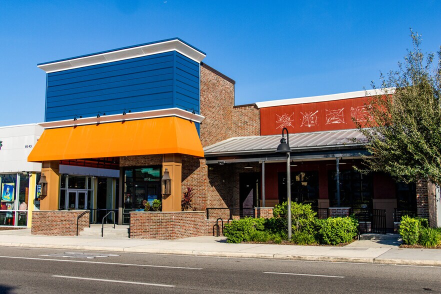 8151 International Dr, Orlando, FL à louer - Photo de l’immeuble – Image 2 sur 8