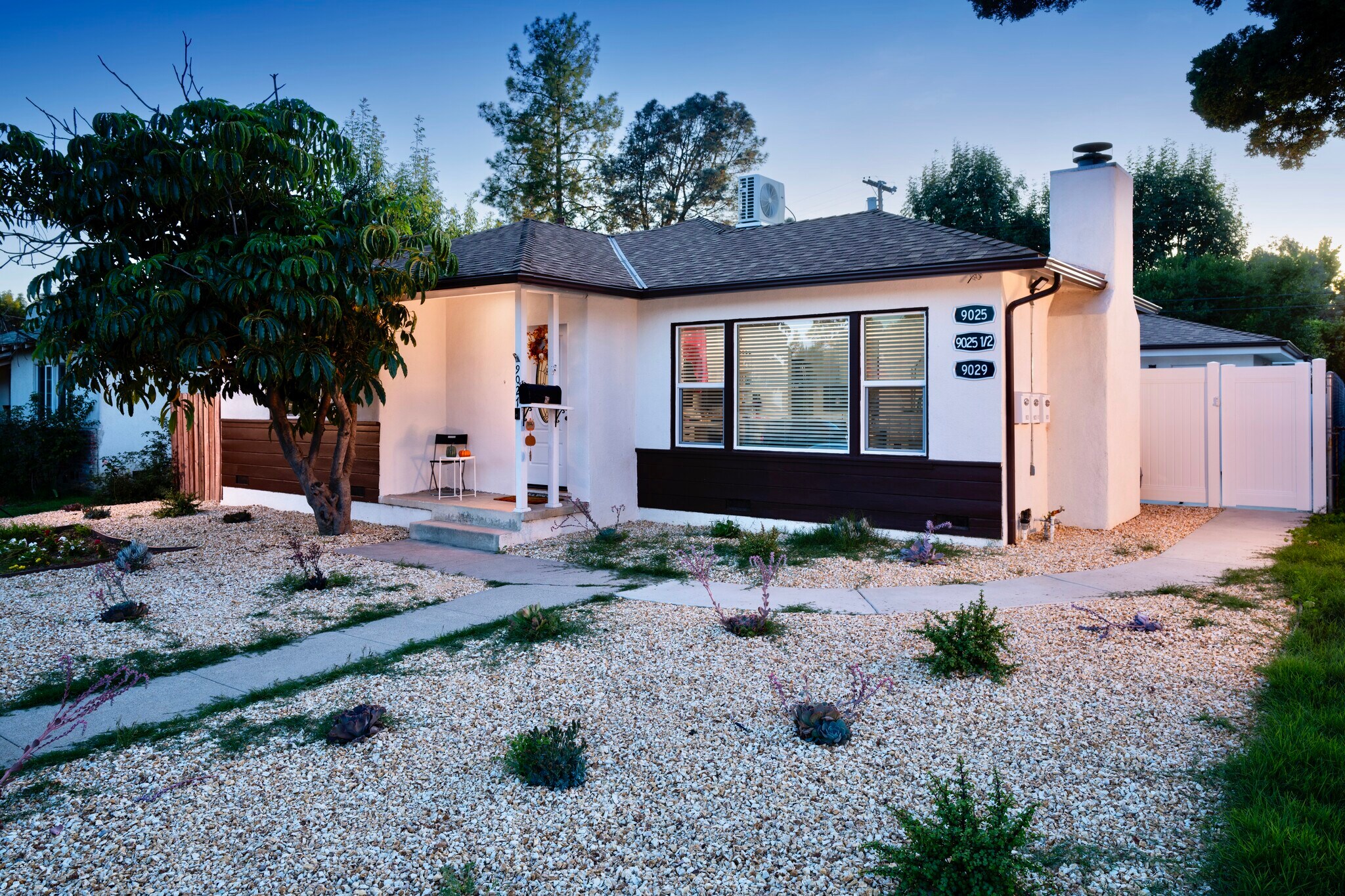 9027 Lindley Ave, Northridge, CA à vendre Photo principale– Image 1 sur 12