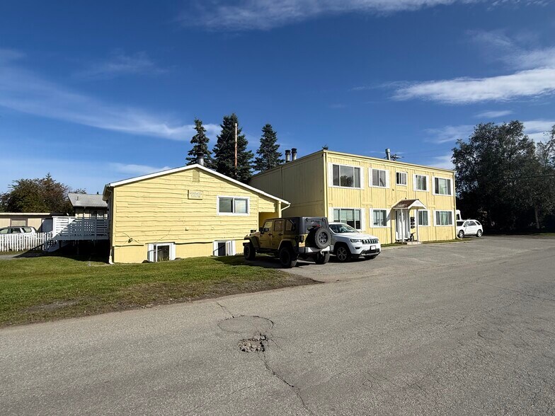 3217 Oregon Dr, Anchorage, AK à vendre - Photo de l’immeuble – Image 2 sur 29