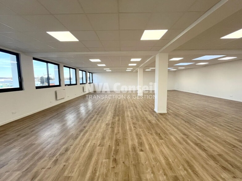 13 Rue Denis Papin, Beauchamp à louer - Photo de l’immeuble – Image 1 sur 8