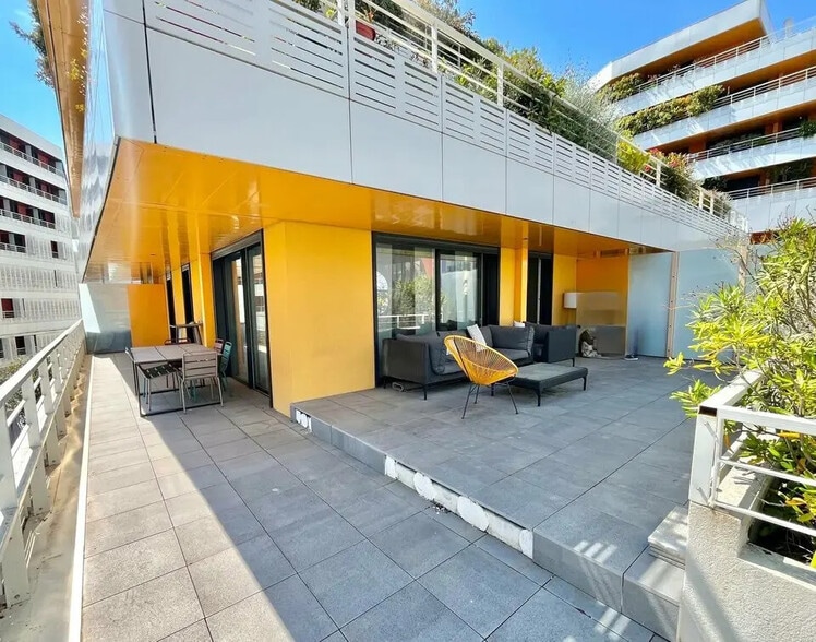 Bureau dans Nice à vendre - Photo de l’immeuble – Image 2 sur 8