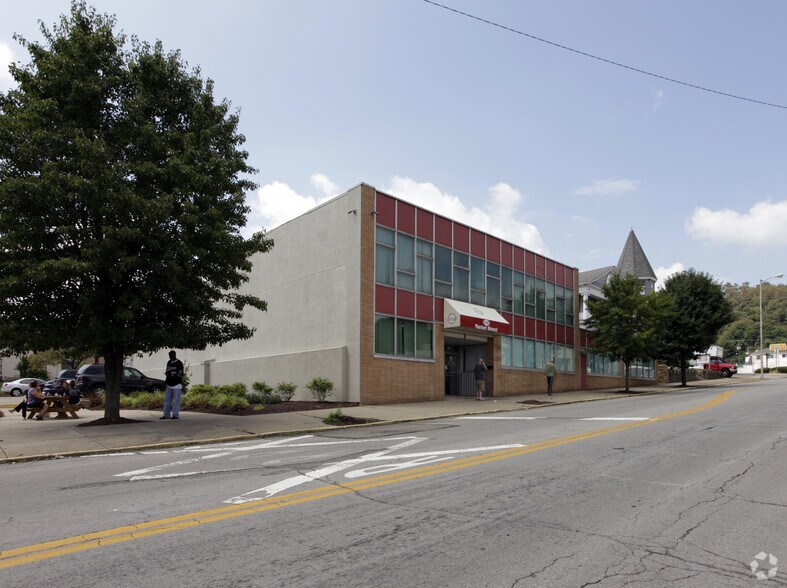 630 Market St, Steubenville, OH à louer - Photo de l’immeuble – Image 3 sur 91