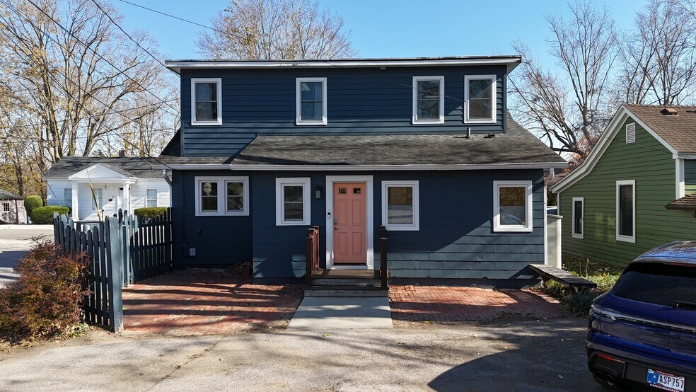 60 S Elm St, Zionsville, IN à vendre - Photo de l’immeuble – Image 3 sur 10