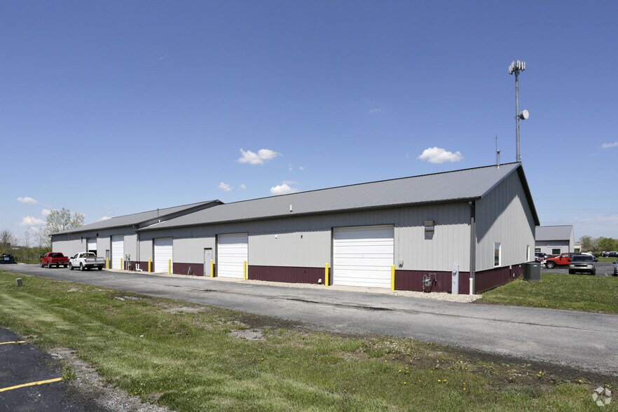 8762 Louisiana St, Merrillville, IN à louer - Photo de l’immeuble – Image 3 sur 3
