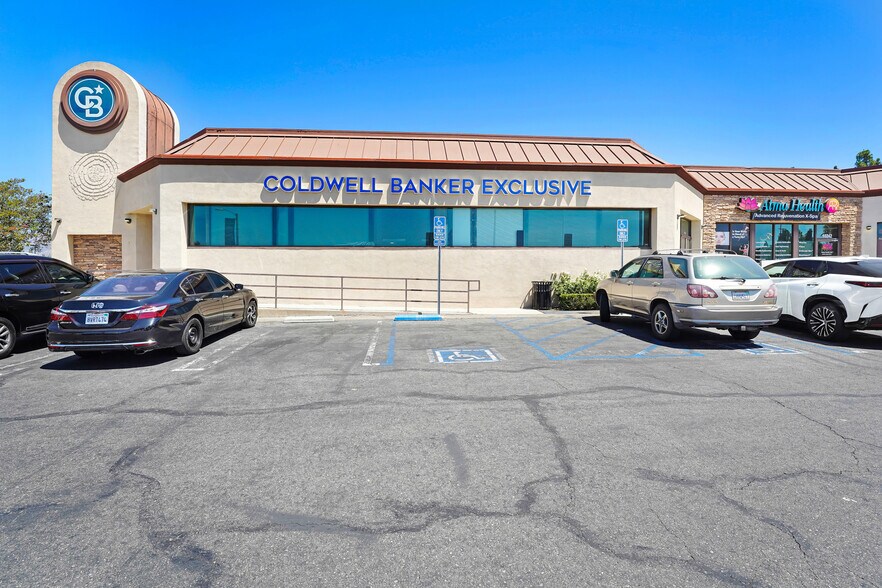 10240-10244 Reseda Blvd, Northridge, CA à louer - Photo de l’immeuble – Image 2 sur 3