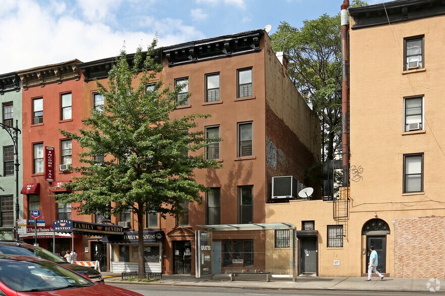 249 E 116th St, New York, NY à louer - Photo de l’immeuble – Image 3 sur 3