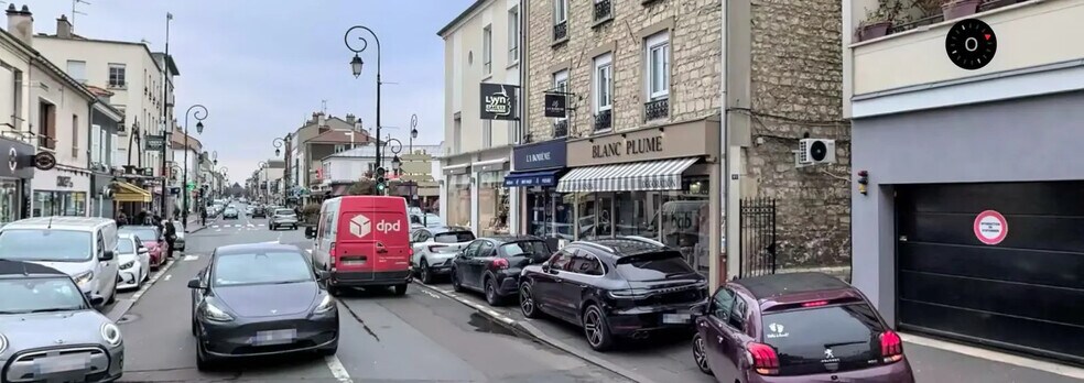 Local commercial dans Saint-Maur-des-Fossés à louer - Photo de l’immeuble – Image 2 sur 3