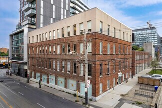 Plus de détails pour 595 Adelaide St E, Toronto, ON - Bureau à vendre