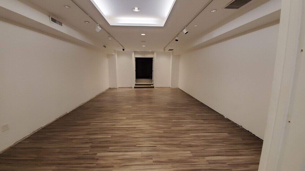 426 Eglinton Ave W, Toronto, ON à louer - Photo intérieure – Image 3 sur 6
