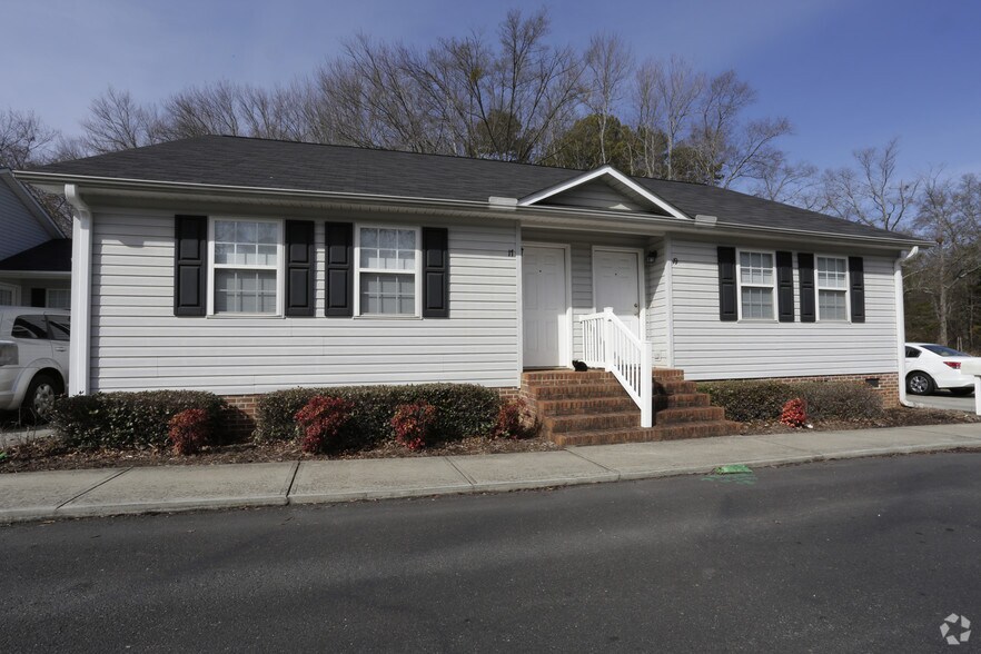 1 Paris Creek Ct, Greenville, SC à vendre - Photo de l’immeuble – Image 2 sur 4