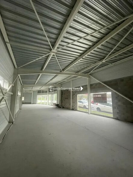 Local commercial dans Castres à louer - Photo intérieure – Image 1 sur 4