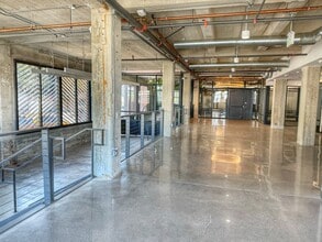 671 Mill St, Los Angeles, CA à louer Photo intérieure– Image 2 sur 5