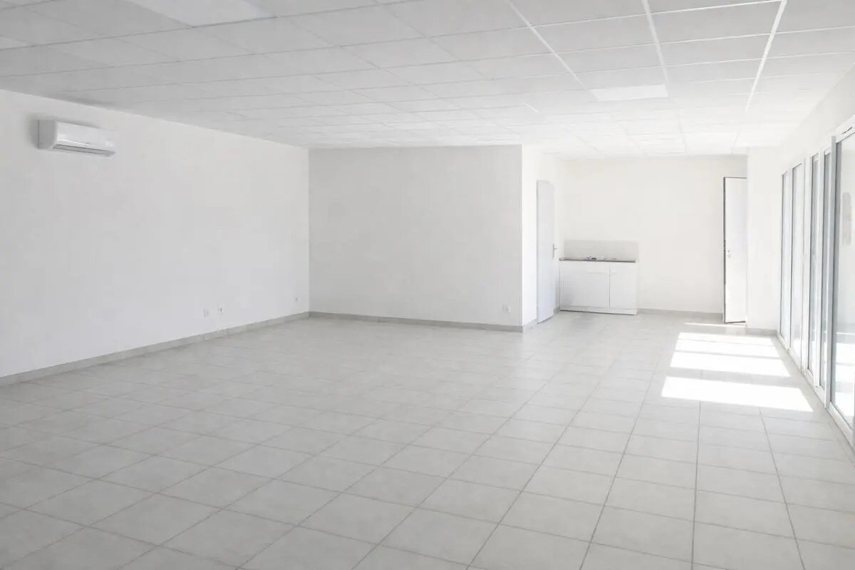 Bureau dans Solliès-Pont à louer Photo intérieure– Image 1 sur 6