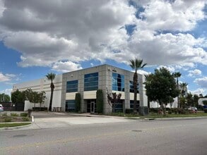 9109 Santa Anita Ave, Rancho Cucamonga, CA à louer Photo intérieure– Image 1 sur 7