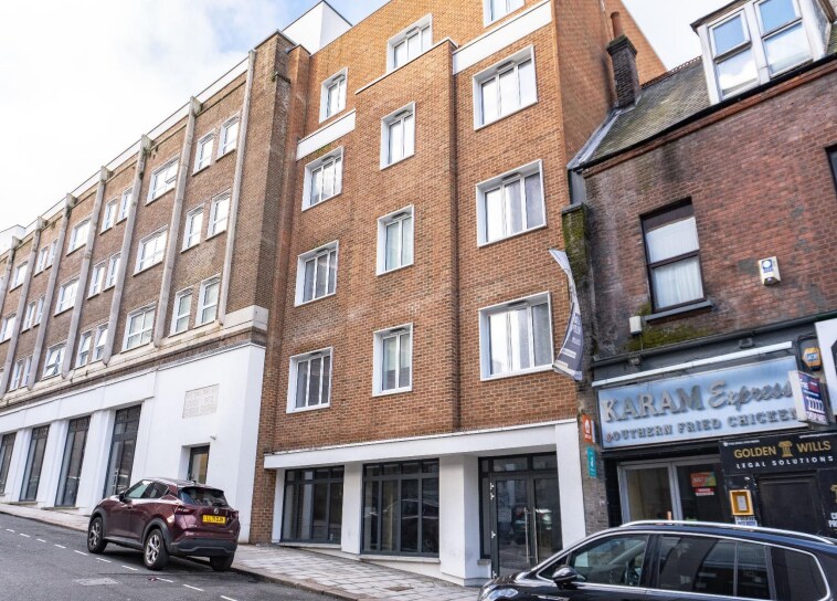 22-42 Gordon St, Luton à louer Photo de l’immeuble– Image 1 sur 4