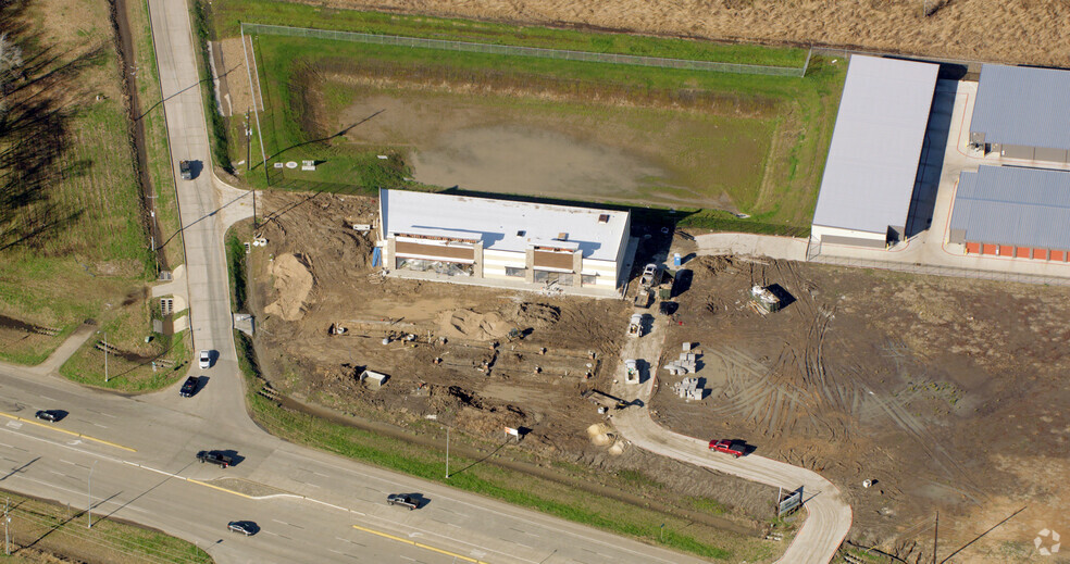 14105 Highway 6, Rosharon, TX à louer - Aérien – Image 3 sur 9