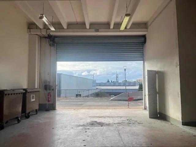 Industriel/Logistique dans Villeneuve-Loubet à louer - Photo intérieure – Image 2 sur 10