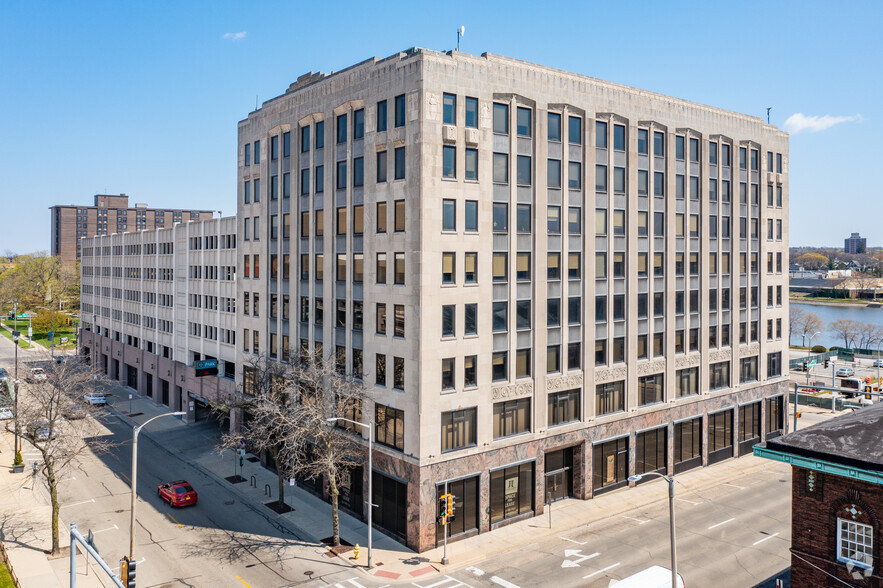 303 N Main St, Rockford, IL à louer - Photo de l’immeuble – Image 2 sur 4