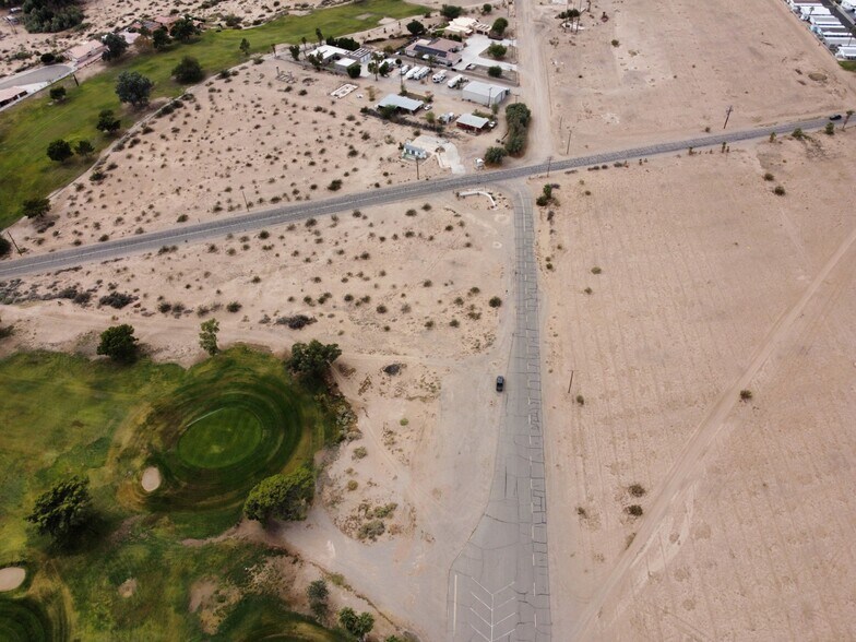 1 Acre on Wells Road-Enjoy the Golf Lifestyle! Rd, Blythe, CA à vendre - Photo de l’immeuble – Image 2 sur 7