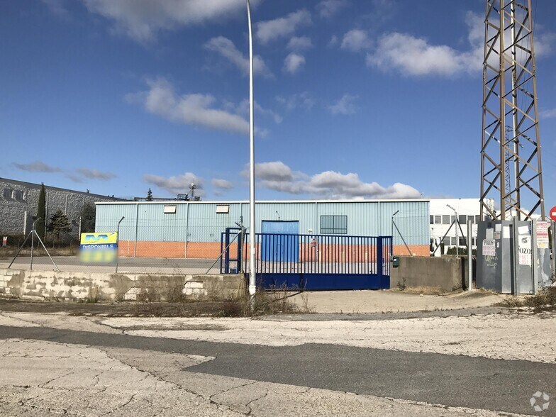 Industriel/Logistique dans Colmenar Viejo, Madrid à louer - Photo de l’immeuble – Image 1 sur 10