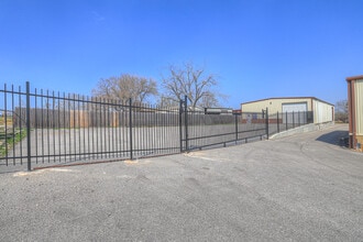 6701 FM 1101, New Braunfels, TX à louer Photo intérieure– Image 2 sur 28