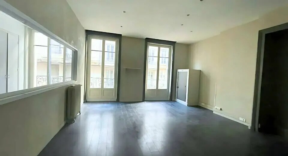 Bureau dans Lyon à louer - Photo de l’immeuble – Image 3 sur 4