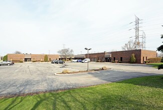 Plus de détails pour 770 N Church Rd, Elmhurst, IL - Local d'activités à louer