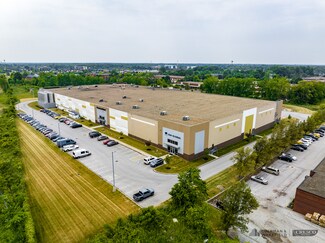 Plus de détails pour 17450 Engle Lake Dr, Middleburg Heights, OH - Industriel/Logistique à louer