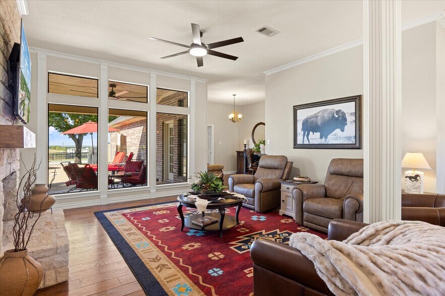 5444 Meadow Ridge Dr, Weatherford, TX à vendre - Photo de l’immeuble – Image 3 sur 39