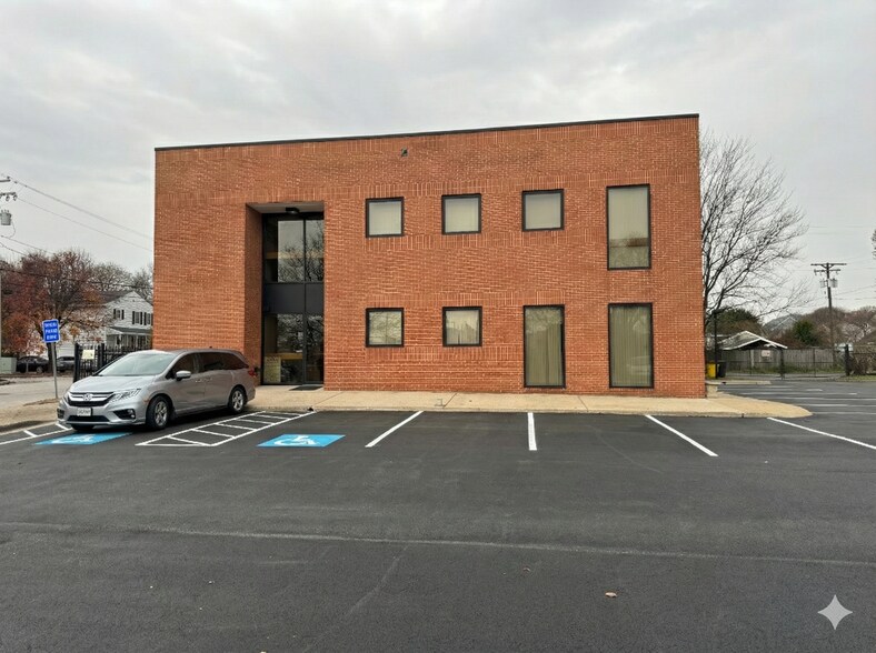 14 NW Wellham Ave, Glen Burnie, MD à louer - Photo de l’immeuble – Image 2 sur 30