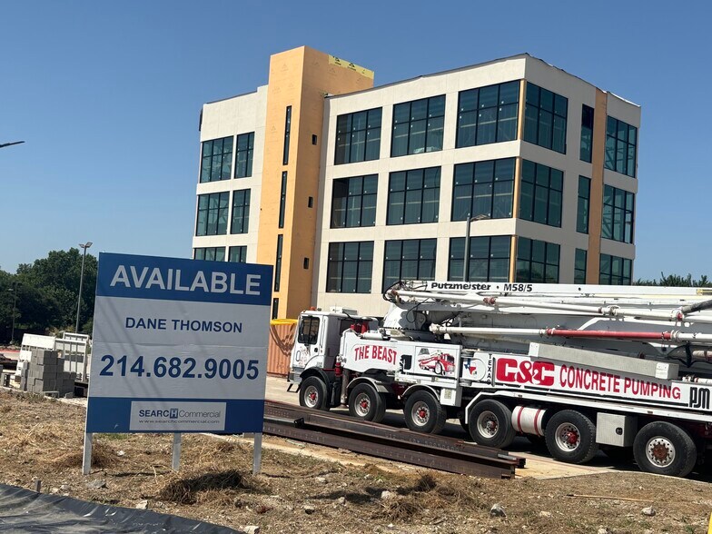 851 N Central, McKinney, TX à vendre - Photo de l’immeuble – Image 2 sur 15