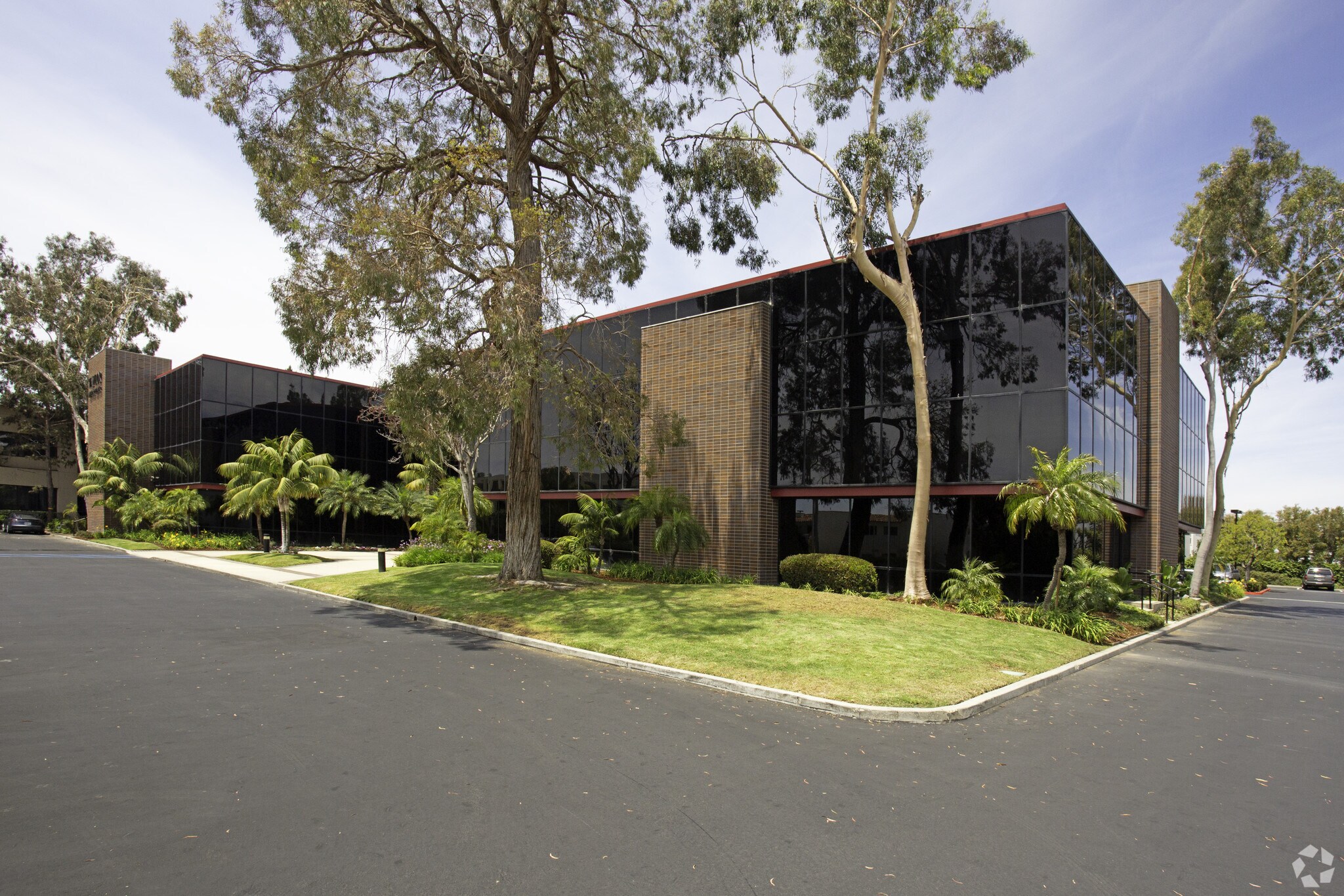 20101 SW Birch St, Newport Beach, CA à louer Photo principale– Image 1 sur 23